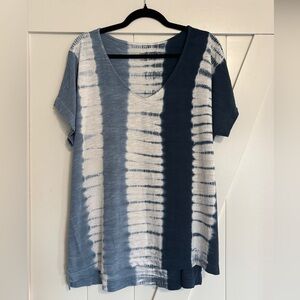 JJill brand Blue and White Tie-Dye Short Sleeve Top